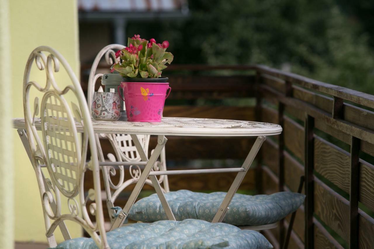 Apartman Maja Lägenhet Otočac Exteriör bild